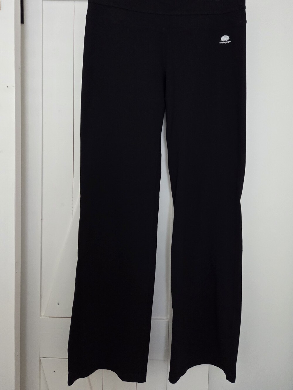 Roots Black Wide-Leg Yoga Pants (L)